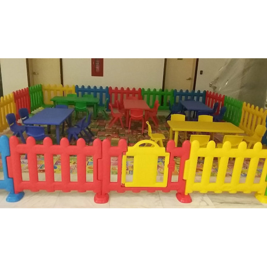 حواجز بلاستيك ملونة بقواعد عدد 4 قطع