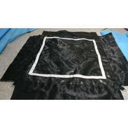 قماش نط ترامبولاين اسود وابيض مقاس :1.5*1.5م 