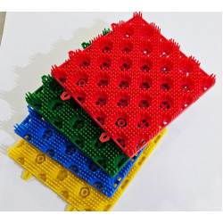 ارضيات زحاليق دونات مسننه بالقطعه . مقاس القطعة : 22*22سم