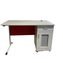 مكتب معلم بحامل كمبيوتر  مقاس:120*60*76سم