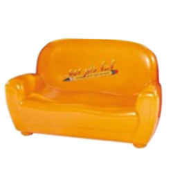 كنبة بلاستيك